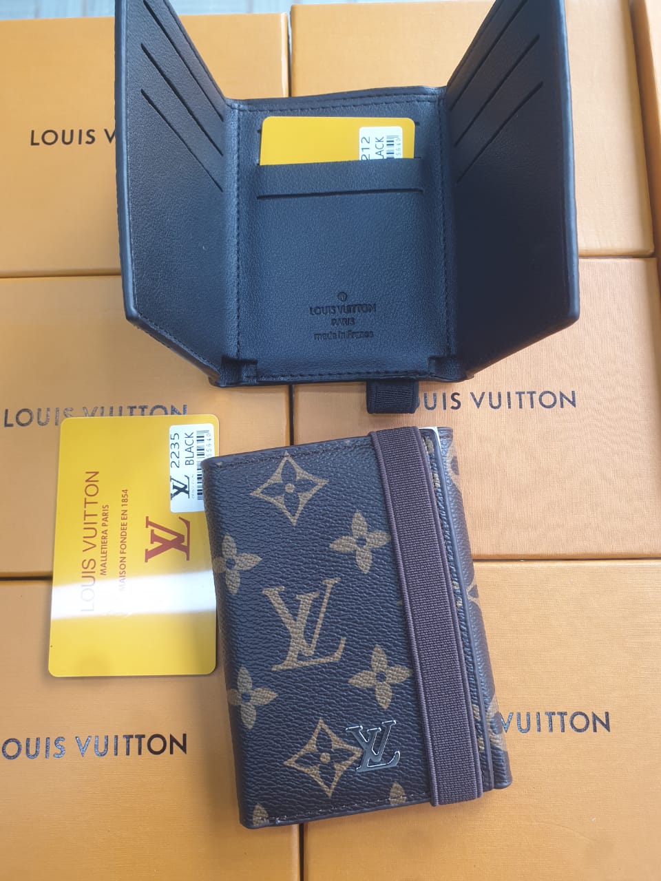 LV Premium Wallet - 1